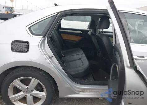 2012 Volkswagen Passat 2.5L Se z USA, uszkodzony, nr VIN 1VWBH7A34CC070040